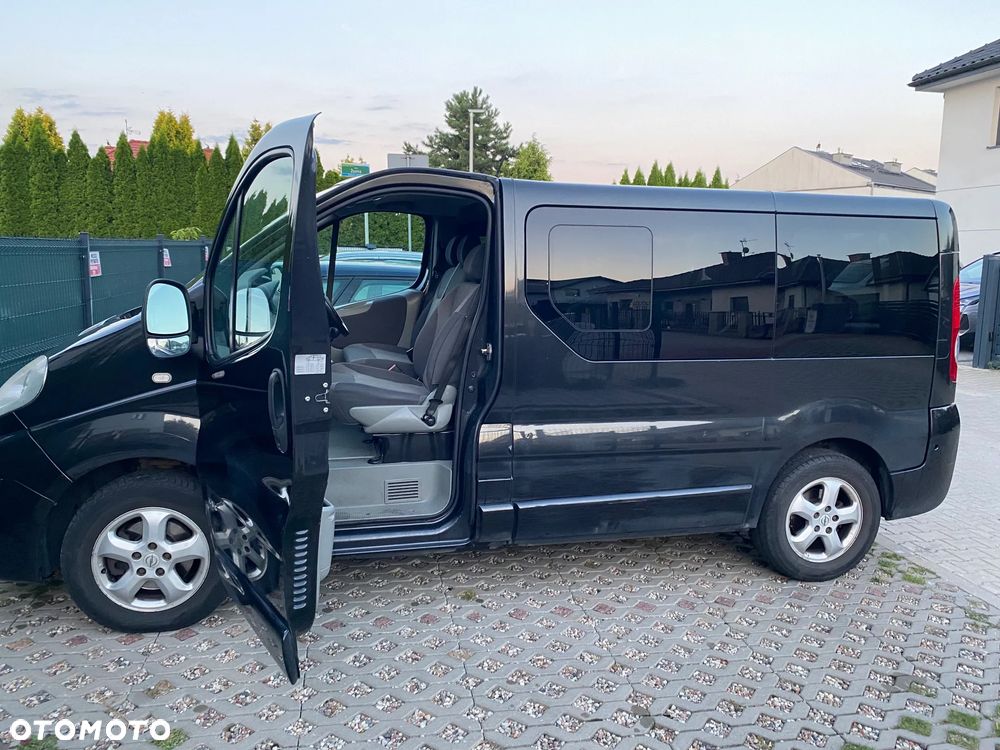 Opel Vivaro - 11