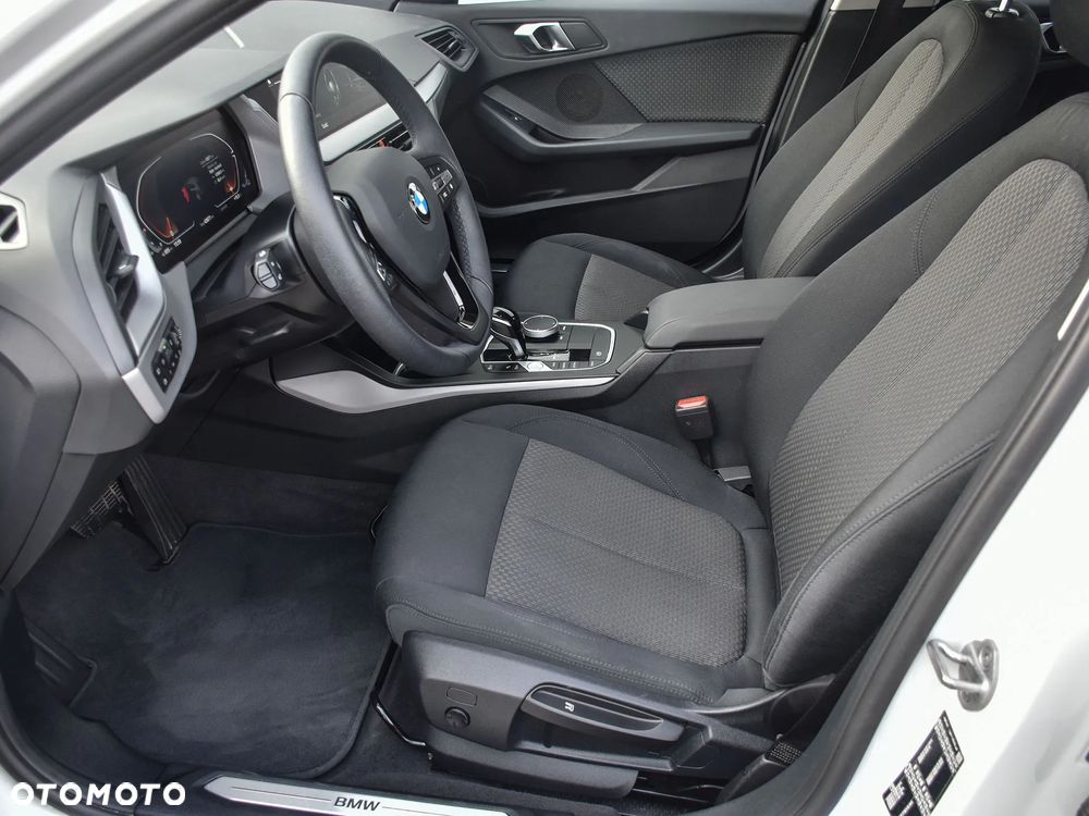 BMW Seria 1 118i Advantage - 19