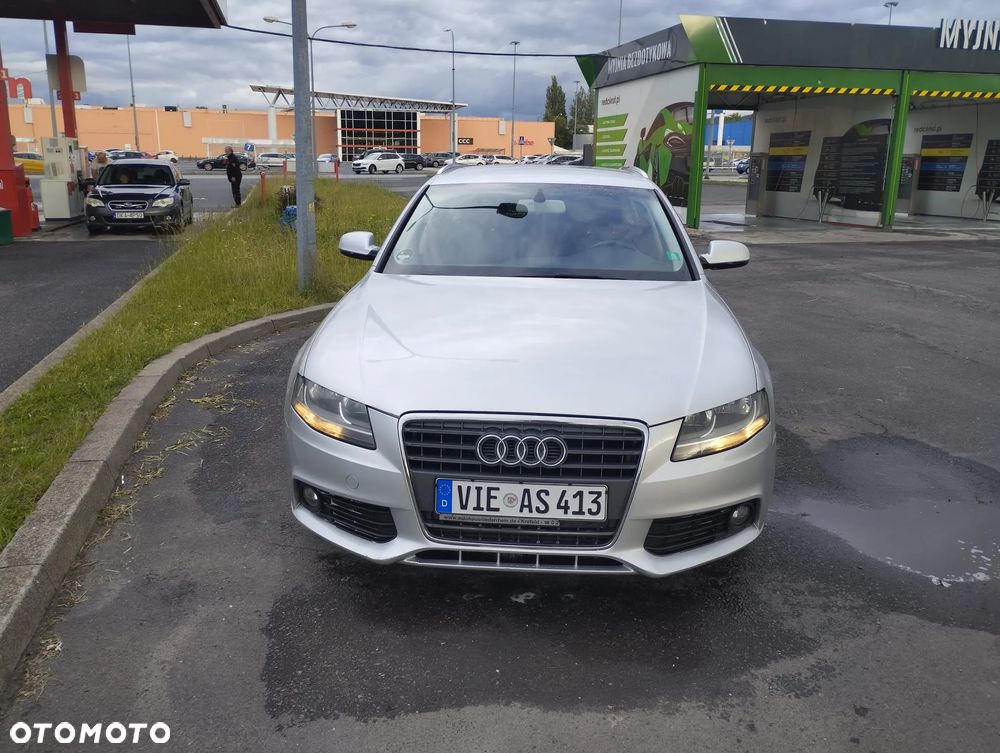 Audi A4 Avant 2.0 TDI DPF multitronic Attraction - 2