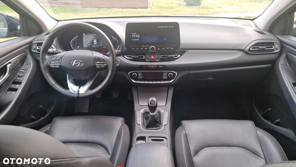 Hyundai i30 1.5 T-GDI 48V-Hybrid Advantage - 10
