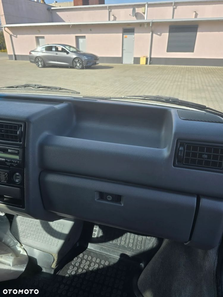 Volkswagen Transporter - 15