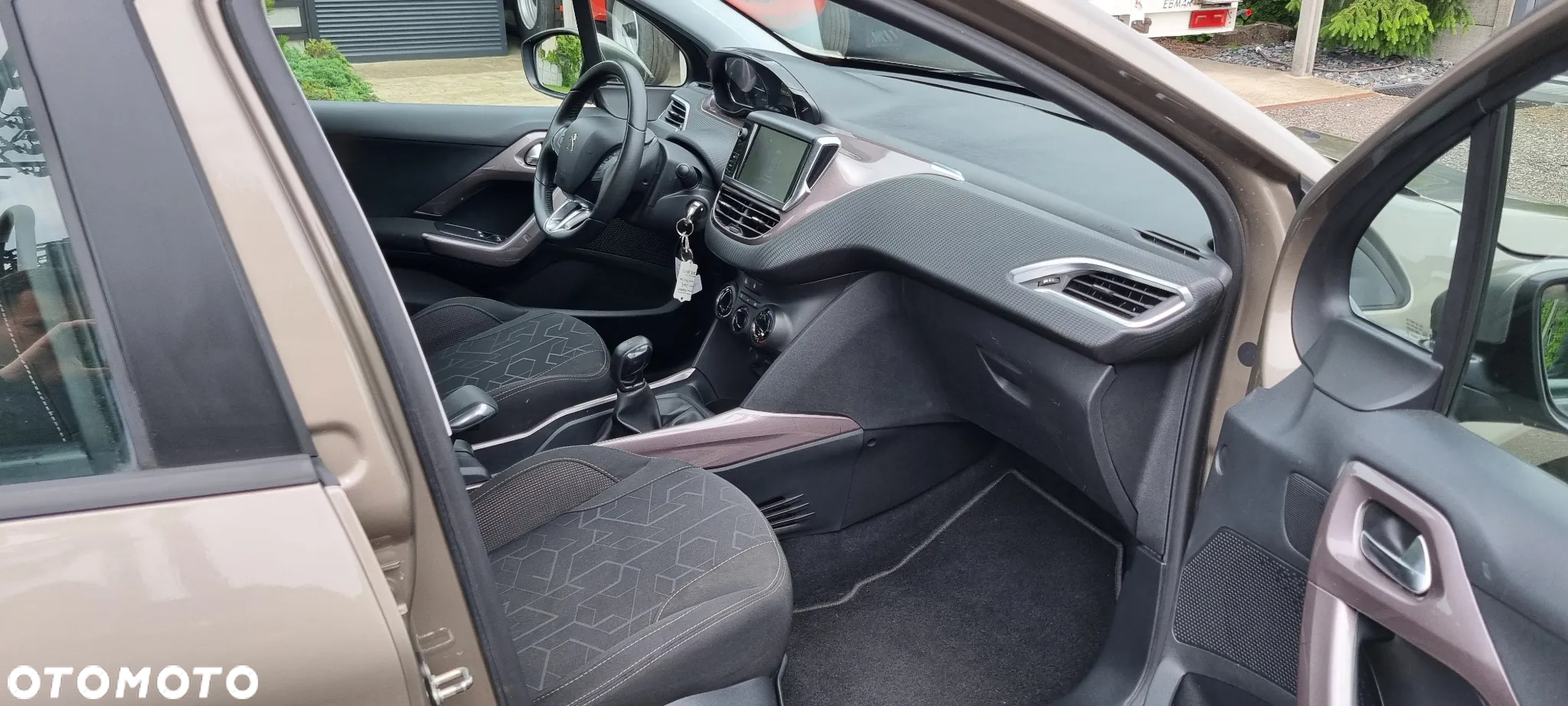 Peugeot 2008 - 7