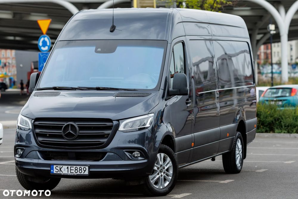 Mercedes-Benz Sprinter - 2