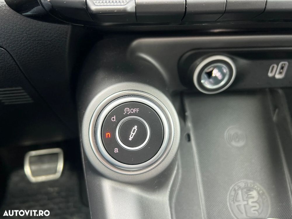 Alfa Romeo Tonale 1.5 FWD AT MHEV Veloce - 17