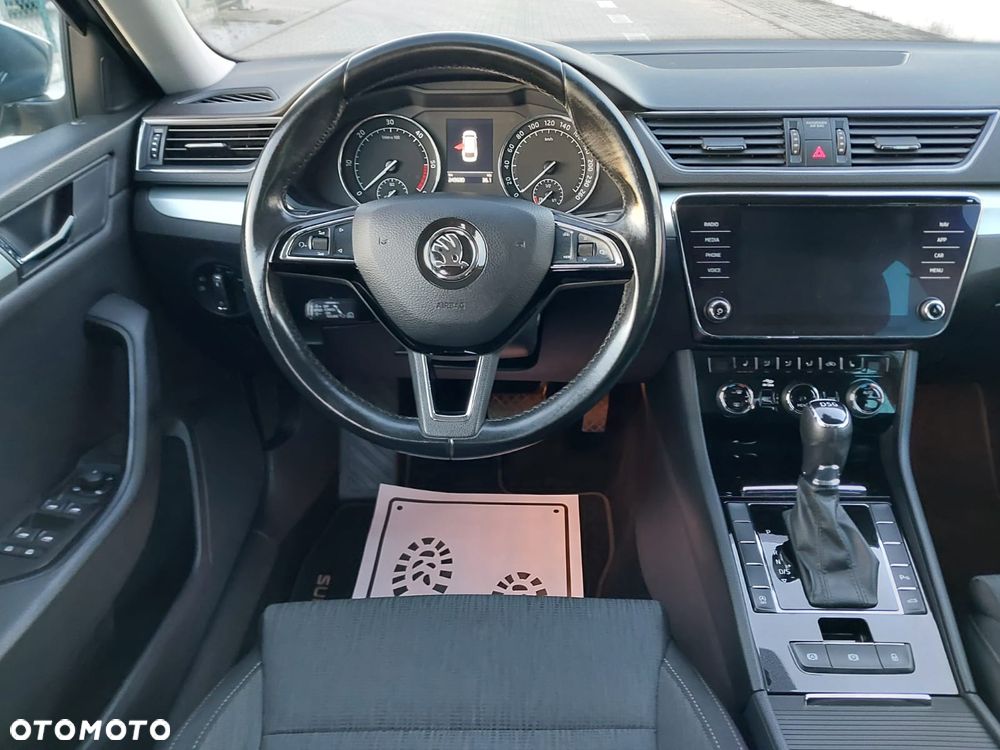 Skoda Superb 2.0 TDI Ambition DSG7 - 10