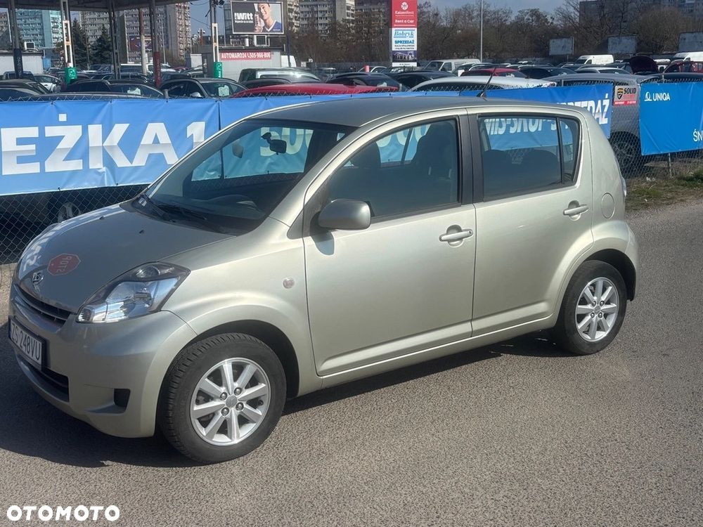 Daihatsu Sirion 1.3 - 18