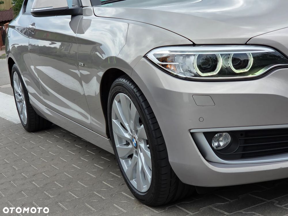 BMW Seria 2 220i Advantage - 11