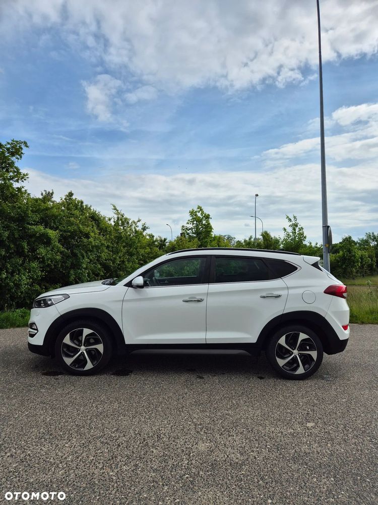 Hyundai Tucson 1.7 CRDI BlueDrive Premium 2WD DCT - 11