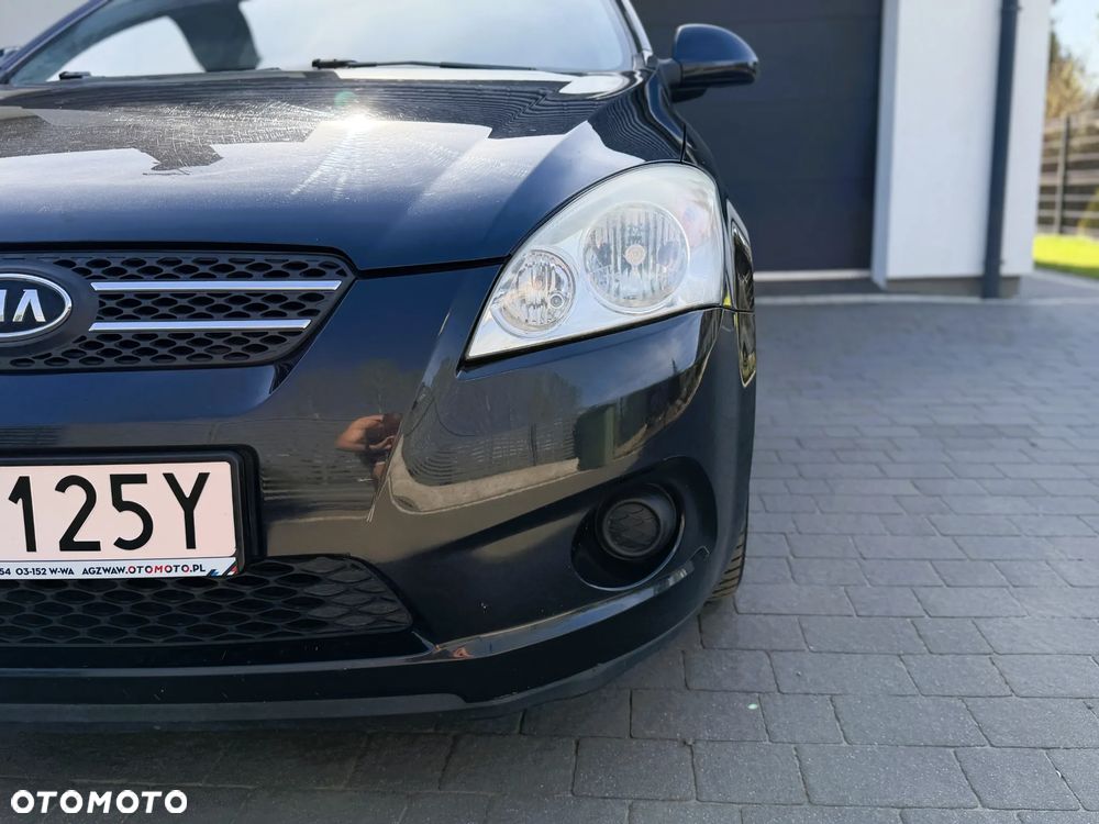 Kia Ceed - 28