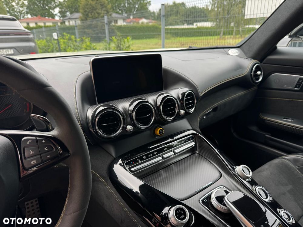 Mercedes-Benz AMG GT - 12