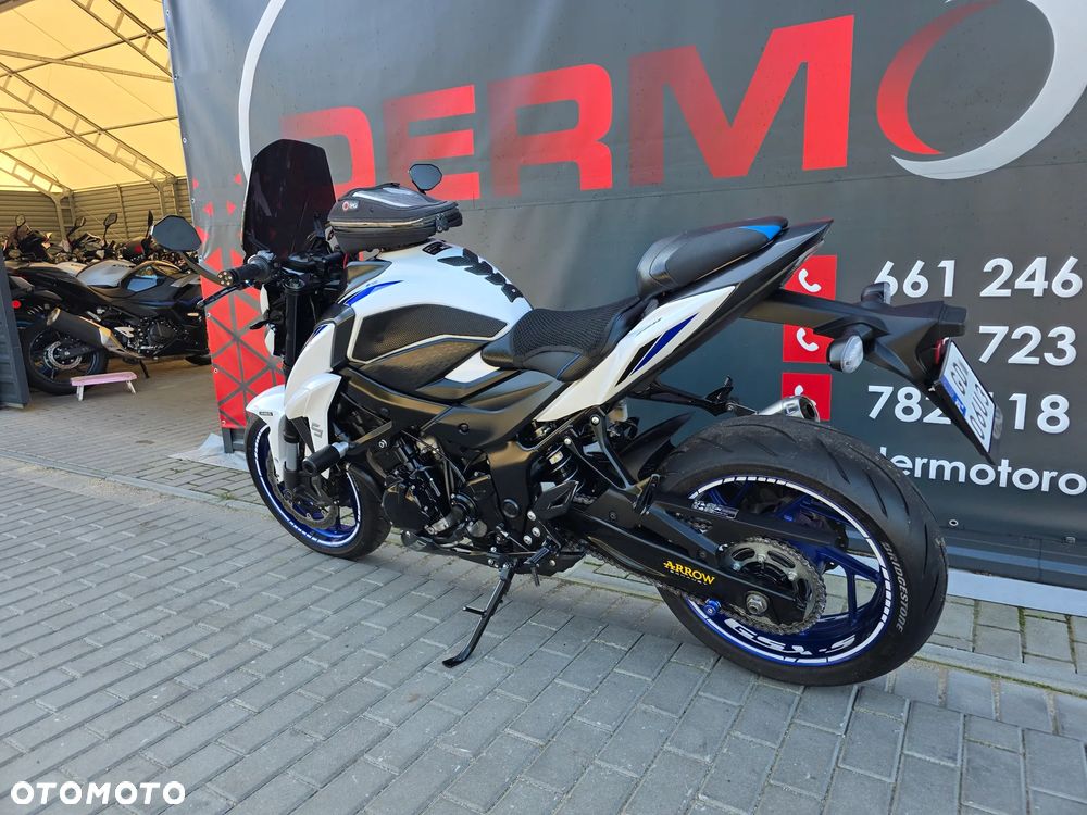 Suzuki GSX - 6