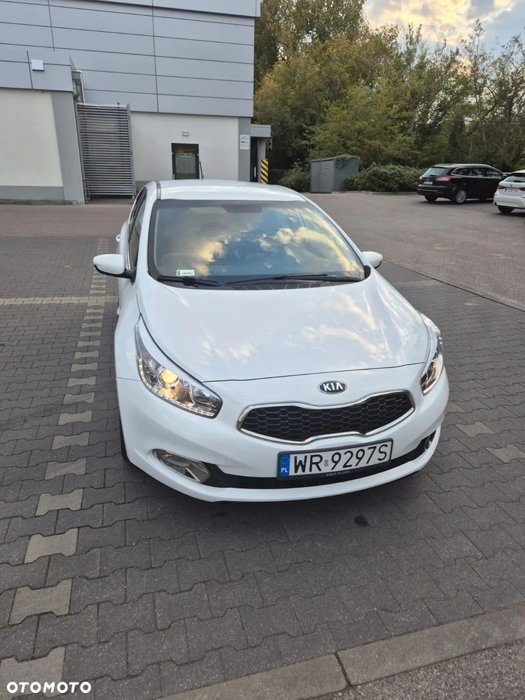 Kia Ceed Cee'd 1.6 GDI L - 1