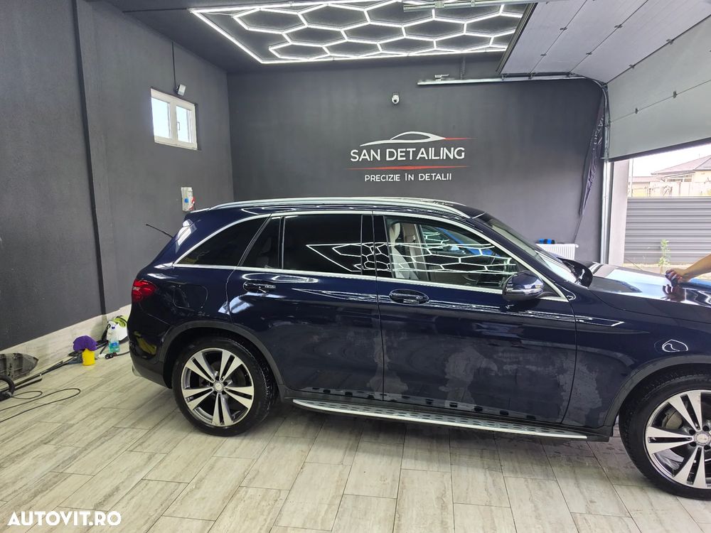 Mercedes-Benz GLC - 22