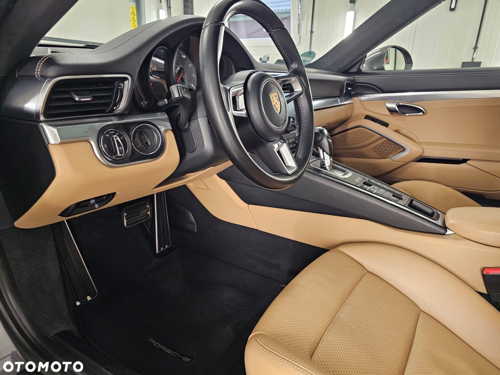 Porsche 911 Carrera S PDK - 15