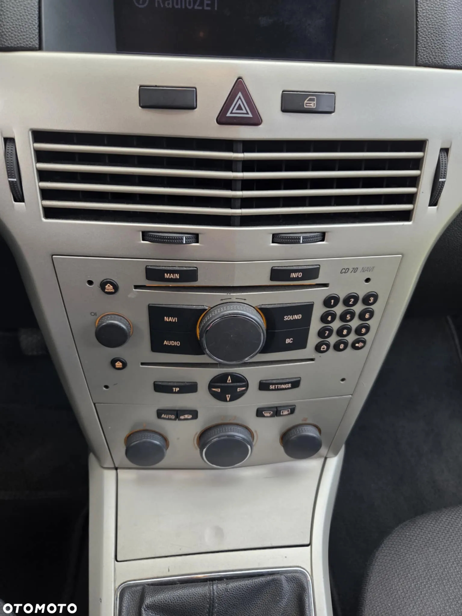 Opel Astra 1.9 CDTI DPF - 6