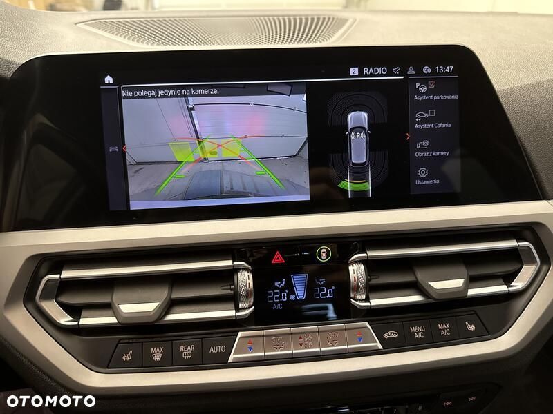 BMW Seria 3 318i - 16