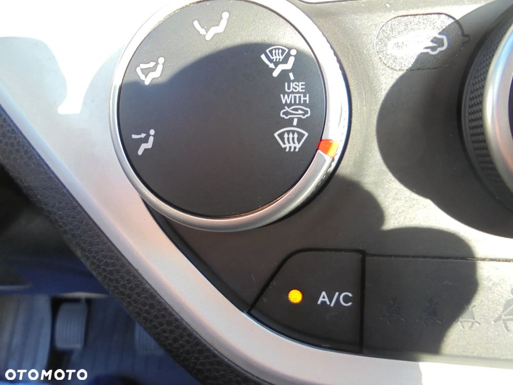 Kia Picanto 1.0 Attract - 28