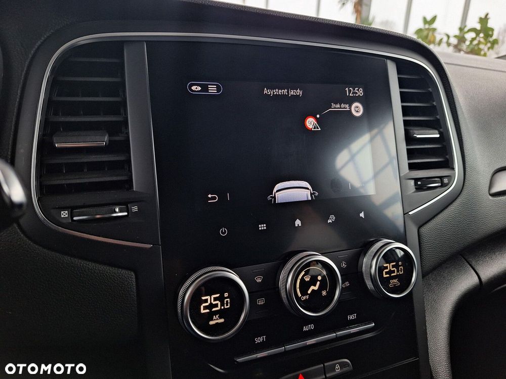 Renault Megane 1.5 Blue dCi Zen - 27