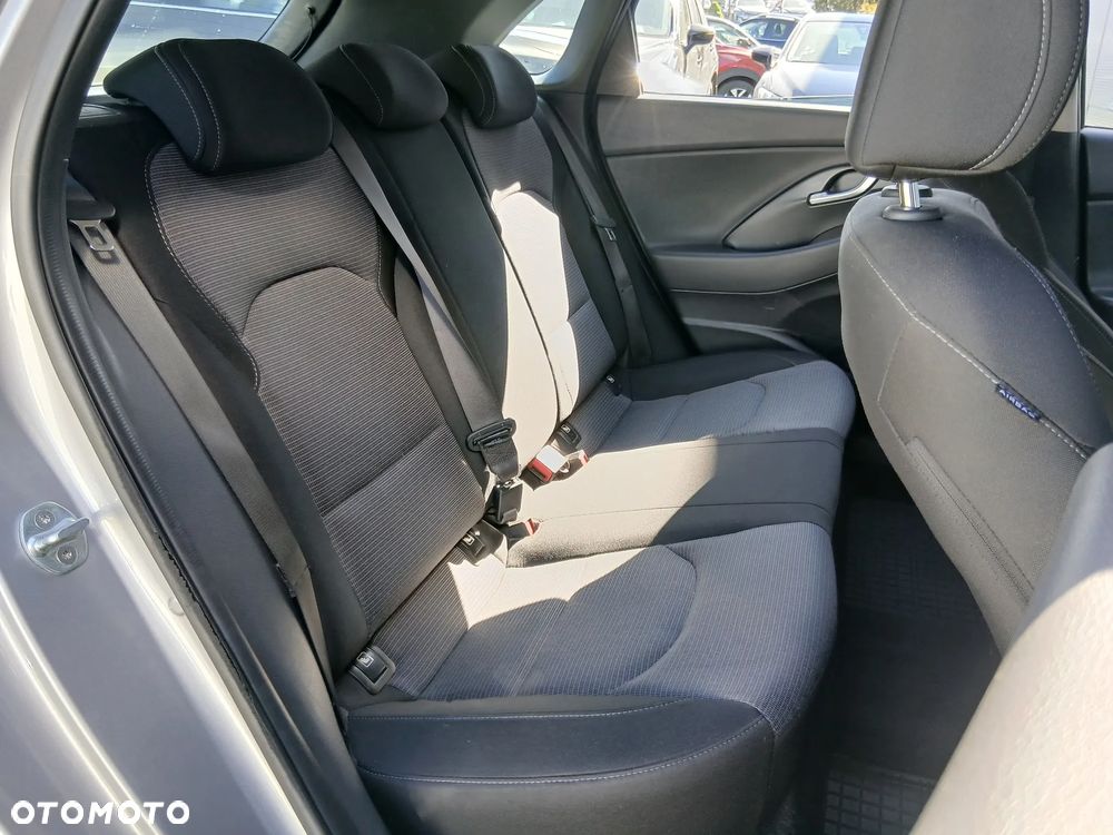 Hyundai i30 1.5 DPI Modern - 17