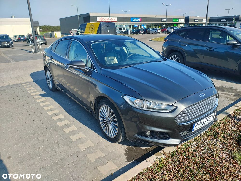Ford Fusion - 2