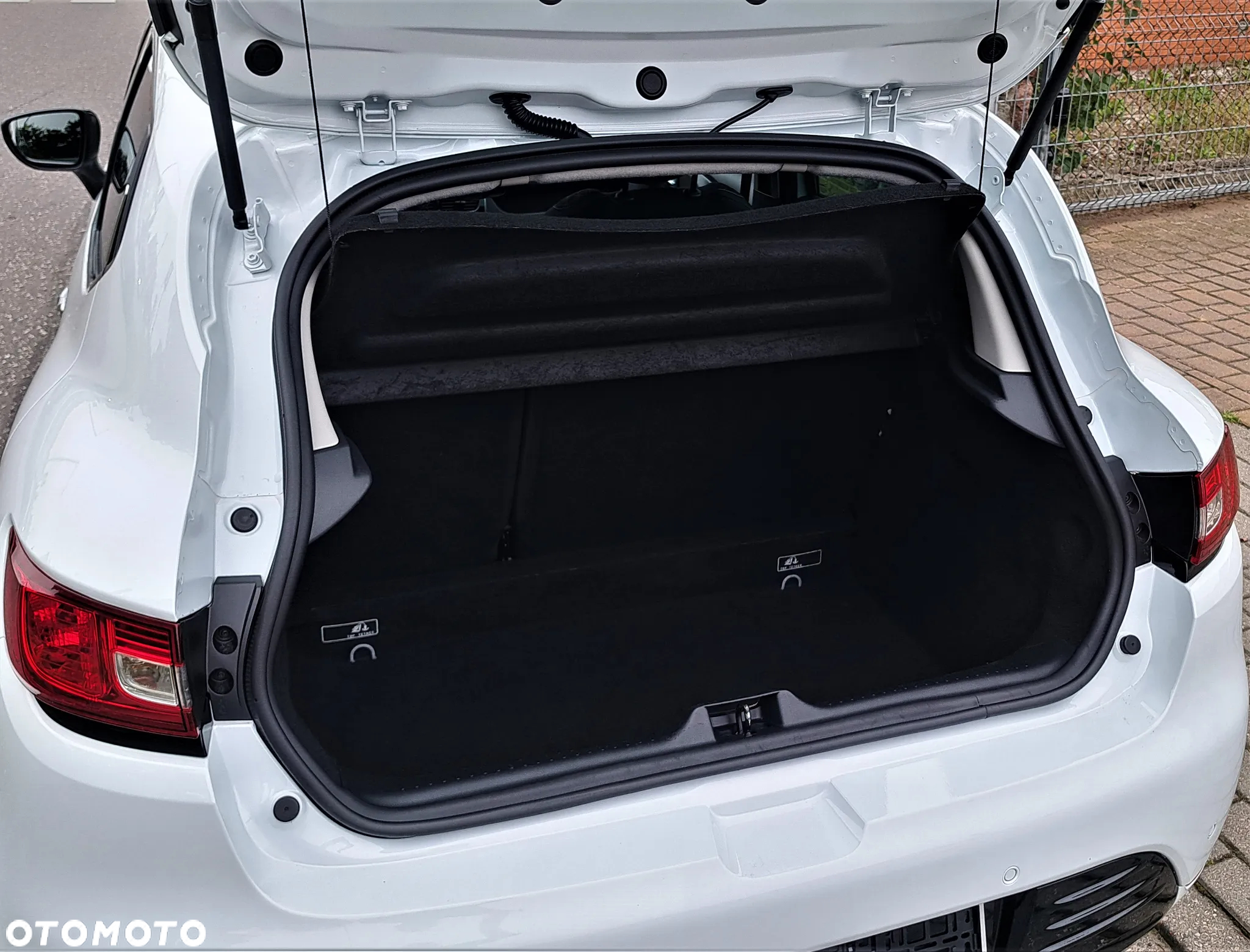 Renault Clio 1.2 16V Limited - 22