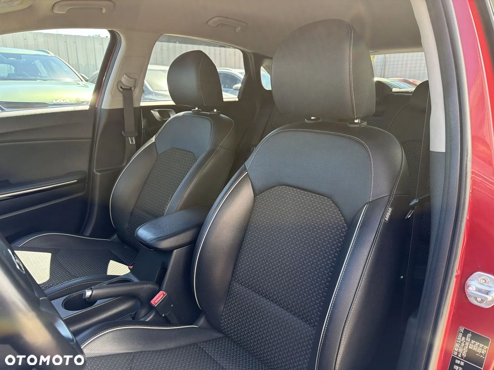 Kia Ceed 1.4 T-GDI L - 12