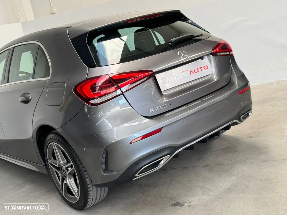 Mercedes-Benz A 250 e AMG Line - 17