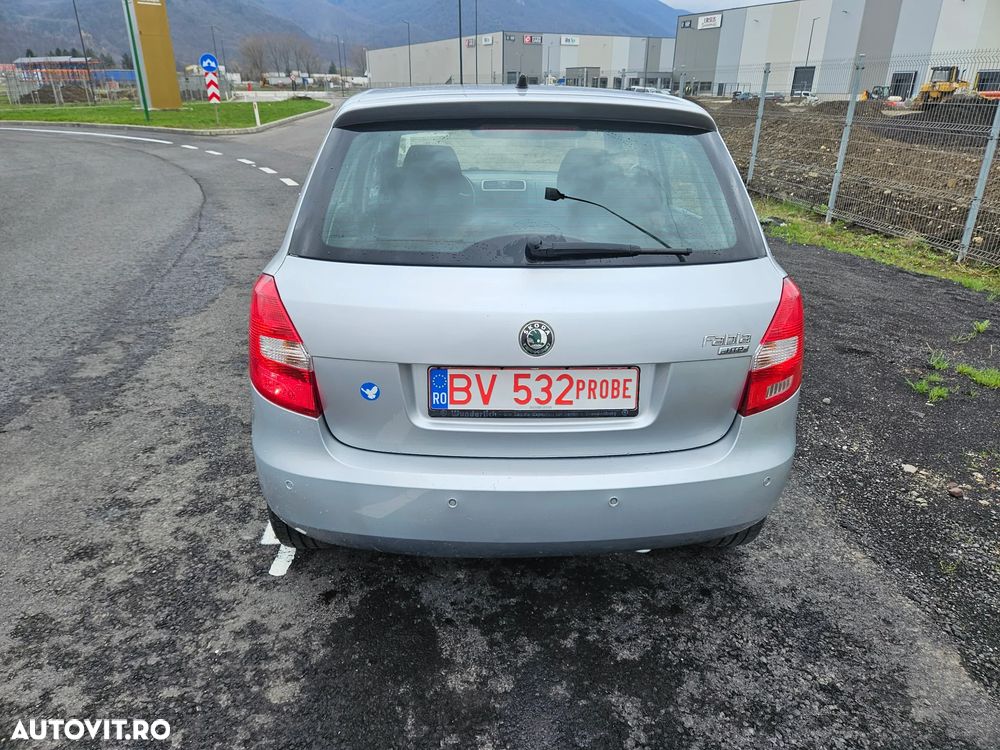 Skoda Fabia 1.2 HTP STYLE EDITION - 5