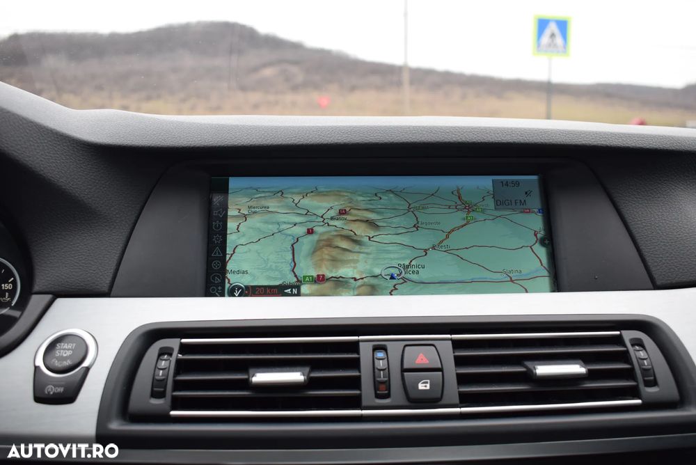 BMW Seria 5 525d Sport-Aut. - 15