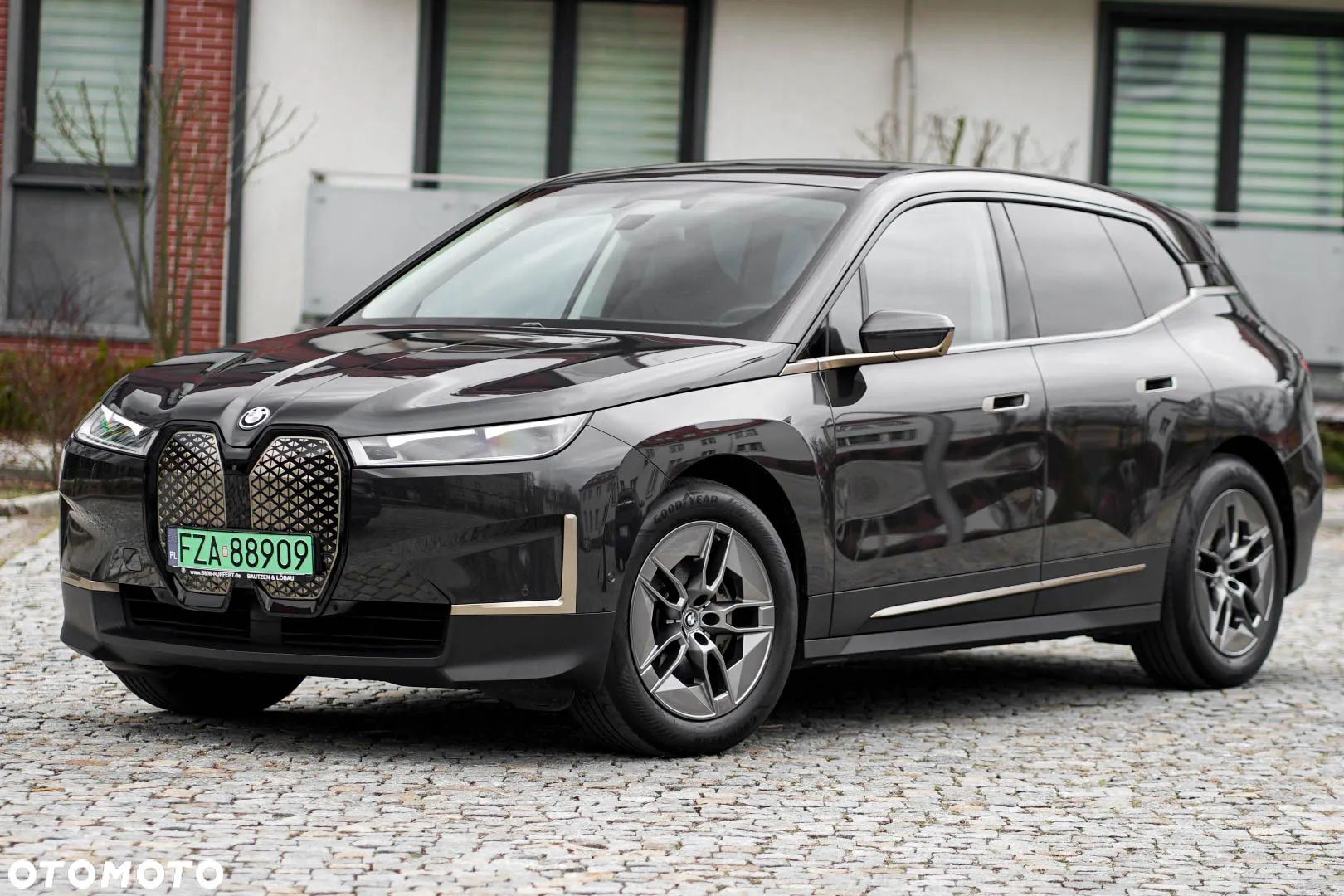 BMW iX xDrive40 - 1