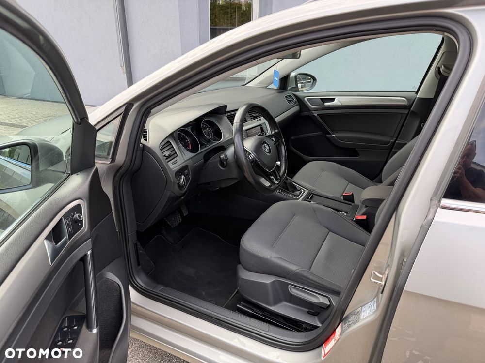 Volkswagen Golf 1.6 TDI BlueMotion Technology DSG Comfortline - 6