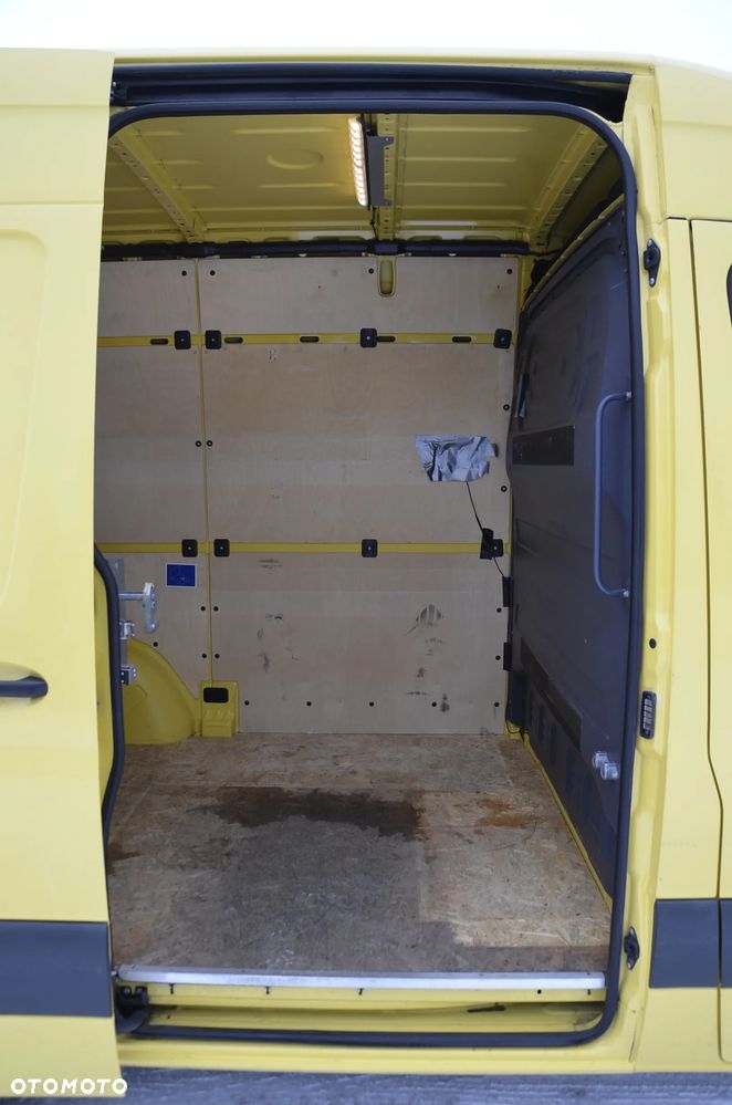Mercedes-Benz Sprinter - 18