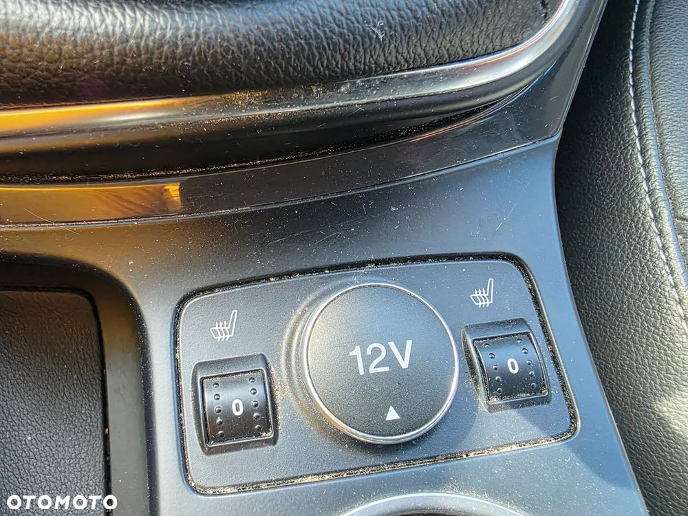 Ford Kuga 1.6 EcoBoost 2x4 Titanium - 13