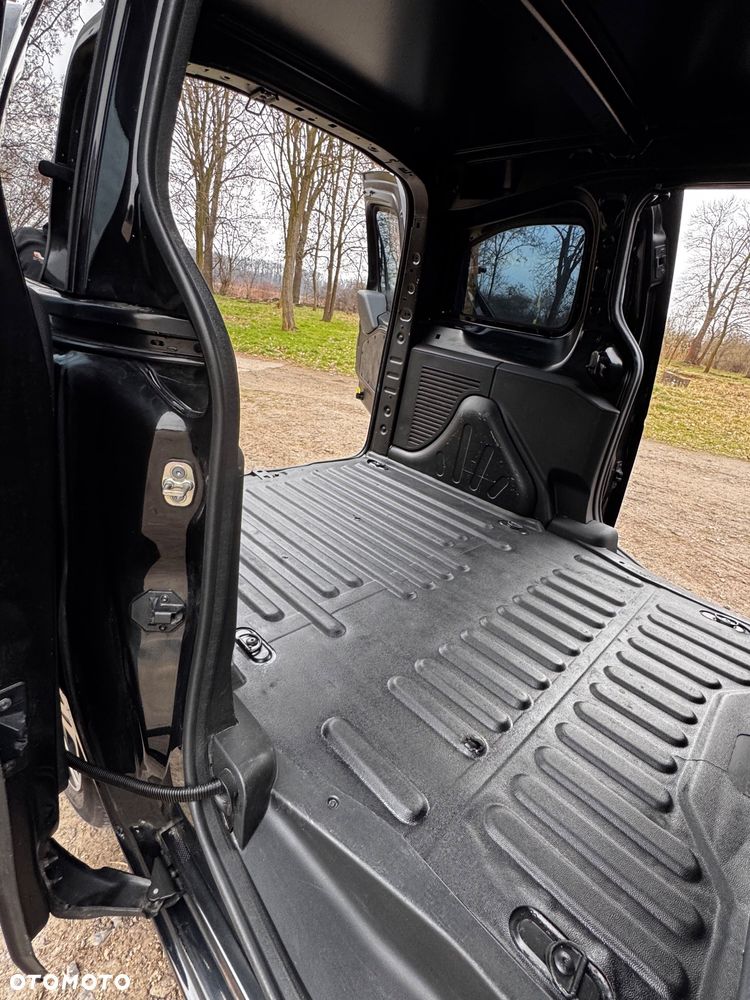 Peugeot Partner - 13