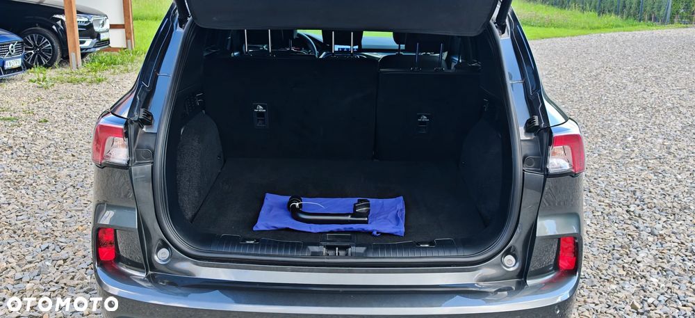 Ford Kuga 2.5 Duratec PHEV ST-LINE X - 36