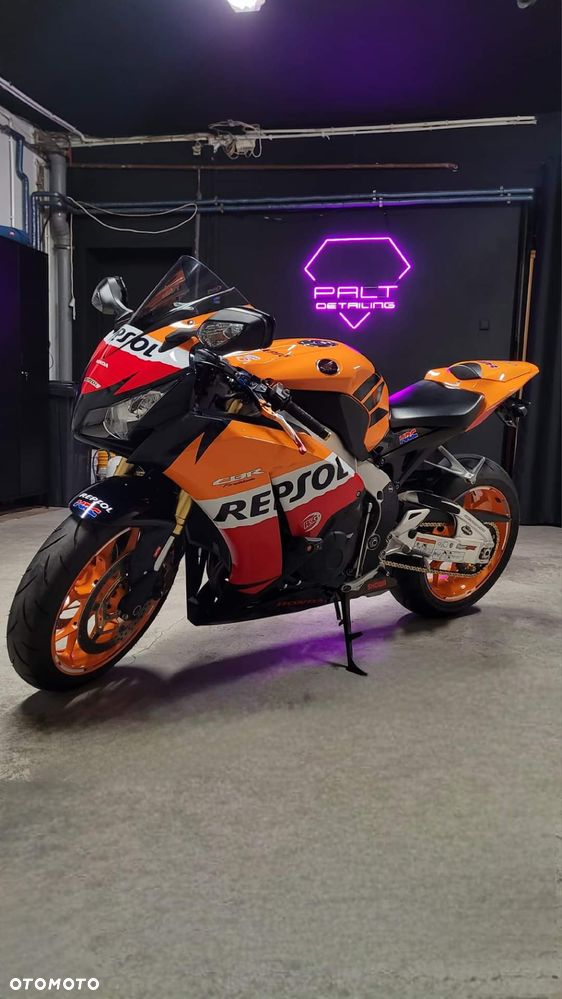 Honda CBR - 1