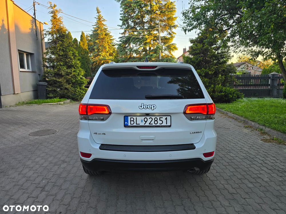 Jeep Grand Cherokee 3.6 V6 Pentastar 4WD Automatik Laredo - 33