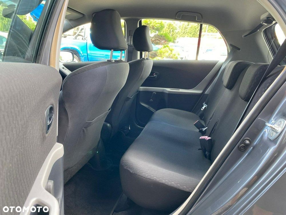Toyota Yaris - 7