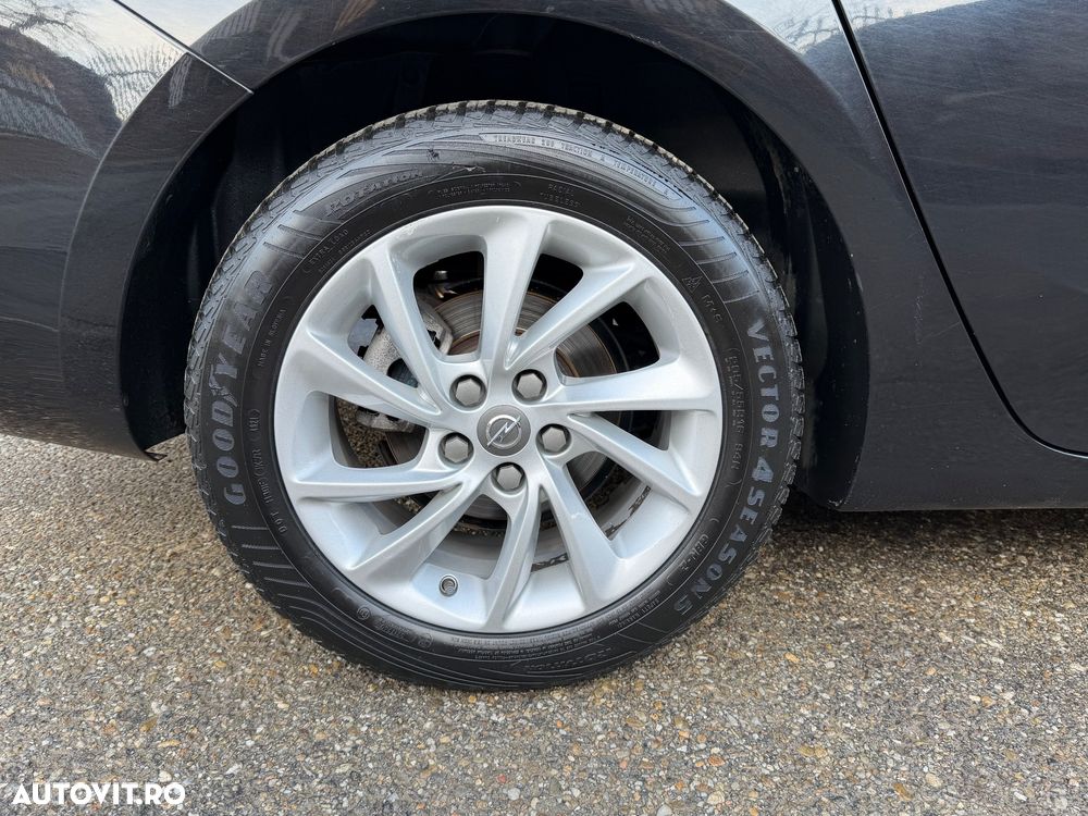 Opel Astra 1.2 Turbo Edition - 26