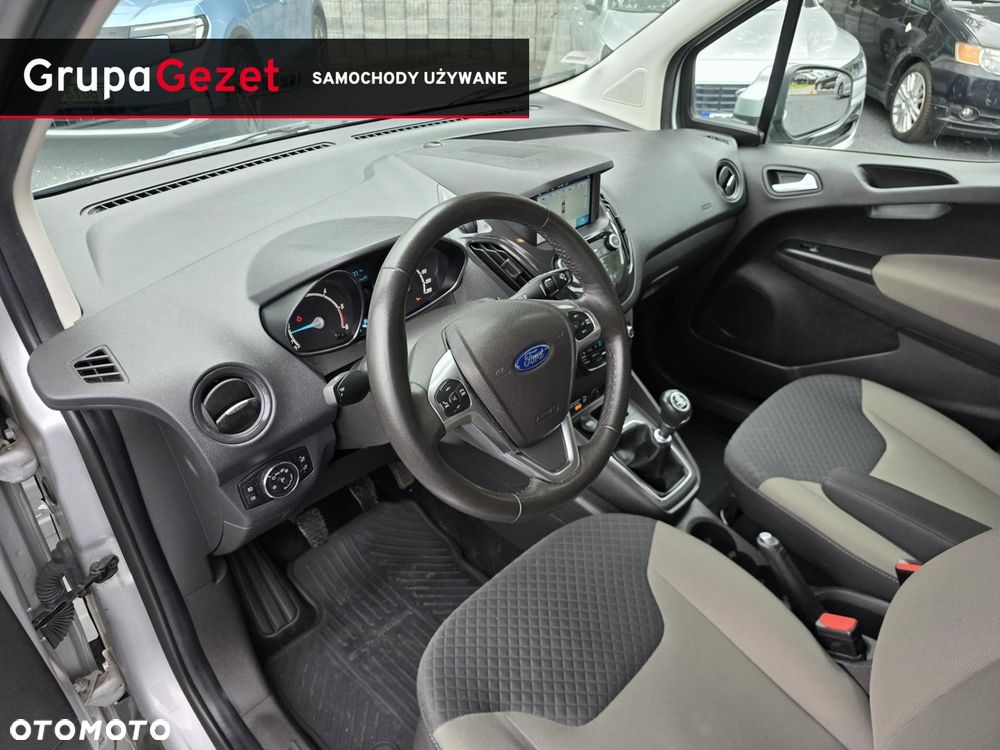 Ford Tourneo Courier - 11