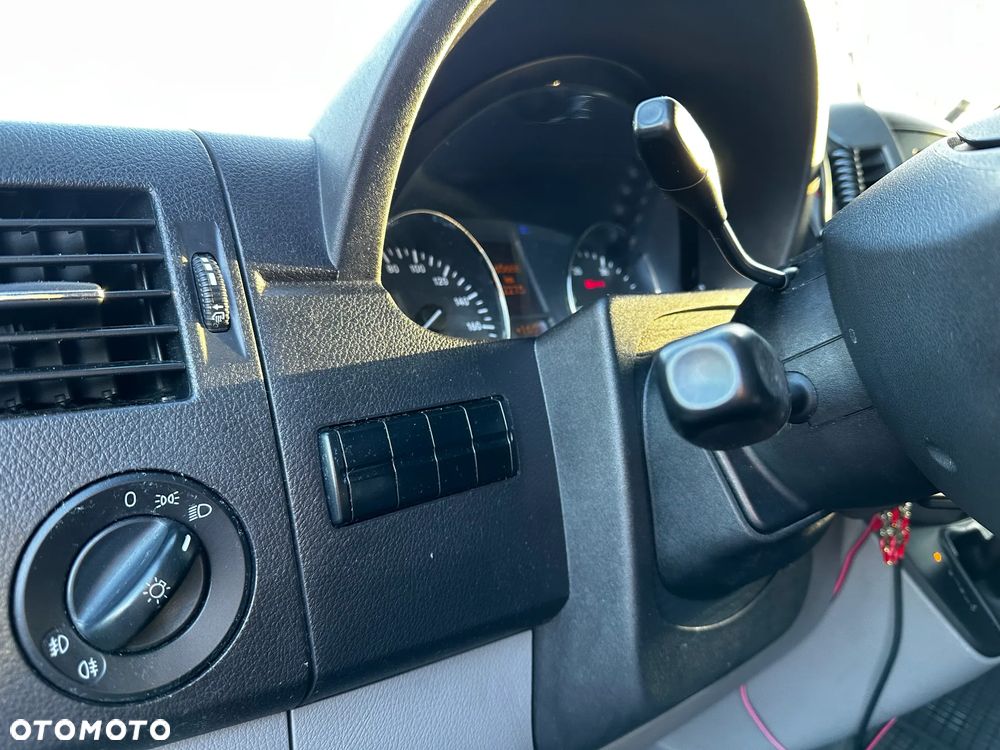 Mercedes-Benz SPRINTER - 9