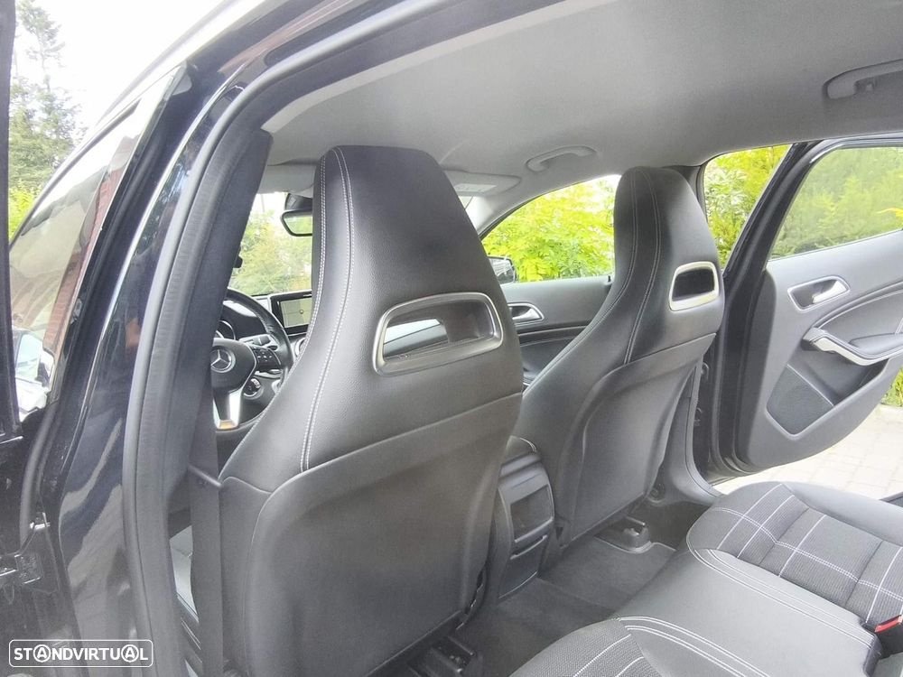 Mercedes-Benz GLA 180 d Urban Aut. — fotografia 11