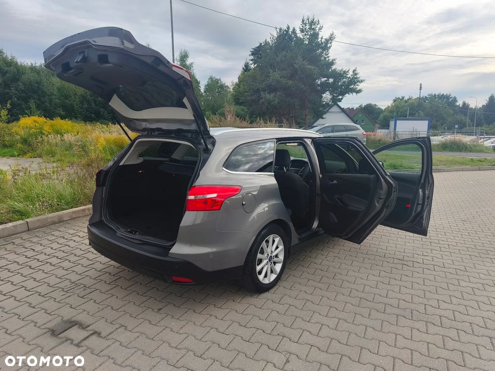 Ford Focus 1.5 TDCi DPF Start-Stopp-System Titanium - 19