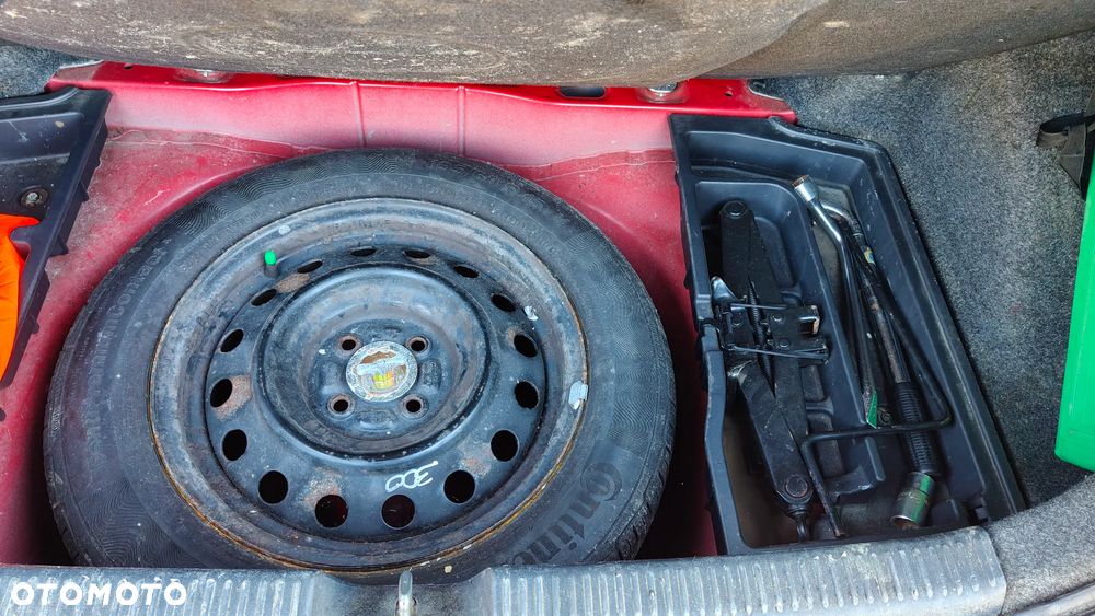 Toyota Corolla 1.6 VVT-i Terra - 21