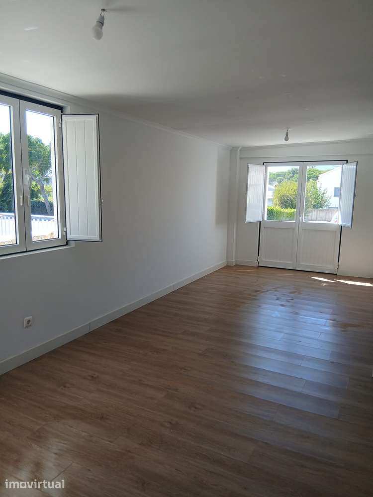 T2 isolada com terraço e pronto a habitar em Sintra - Grande imagem: 4/15