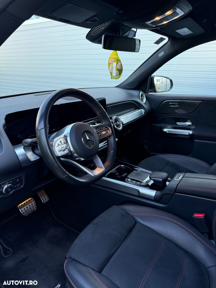 Mercedes-Benz GLB - 9