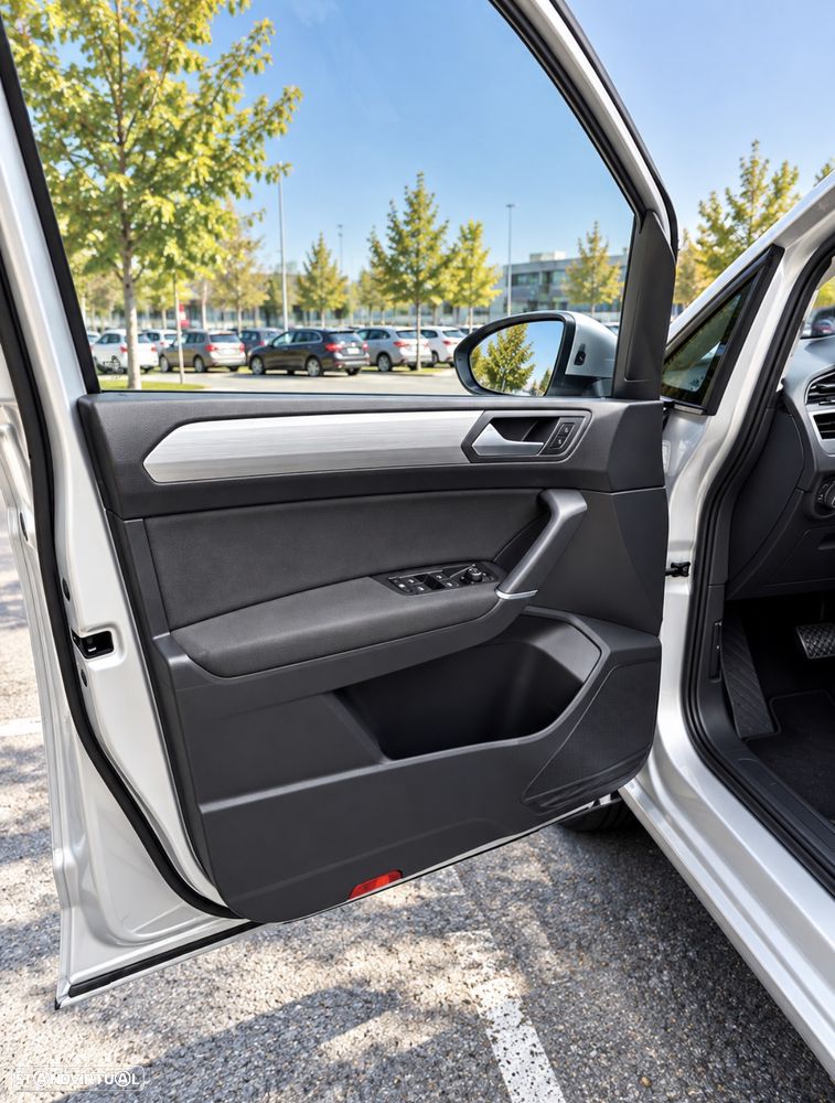 VW Touran - 6
