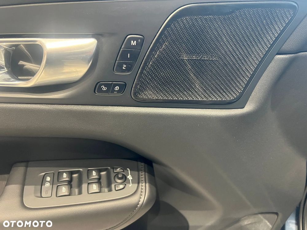 Volvo XC 60 B5 D AWD Geartronic Inscription - 24