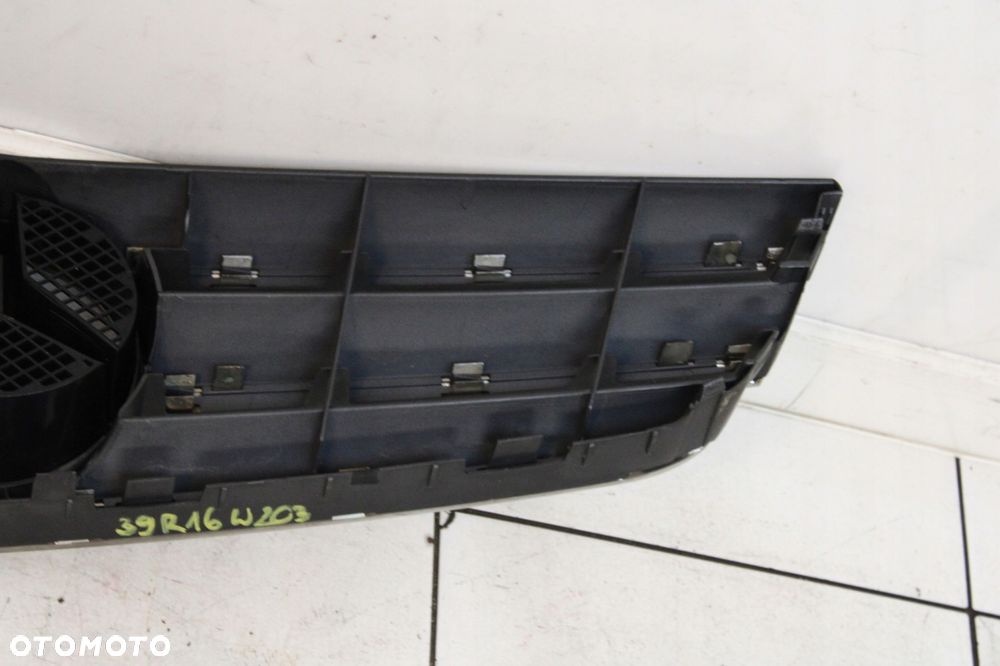 mercedes clc coupe w203 08r- grill atrapa chłodnicy - 8