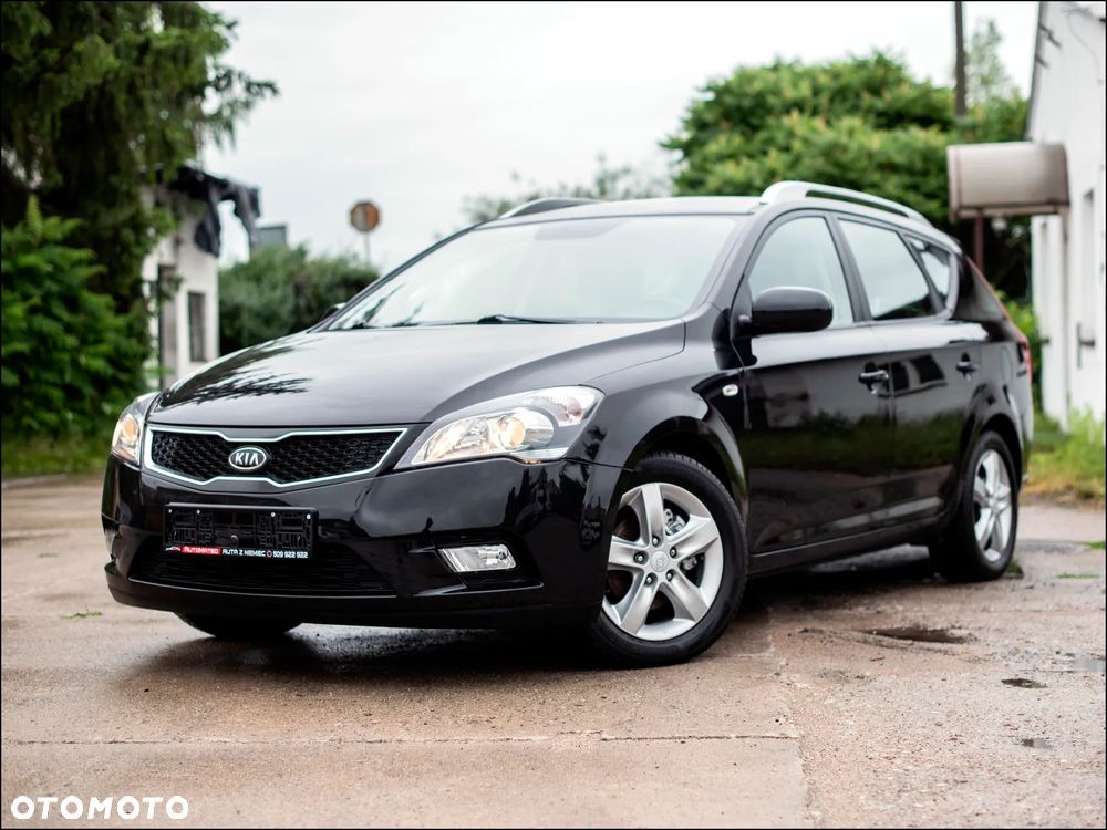 Kia Ceed - 1